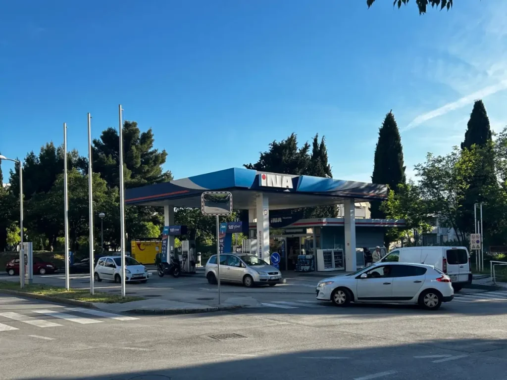 INA Prezzi benzina